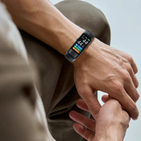 Fitness-Smartwatch mit Farbdisplay — IP67, USB-Ladung, 10 Tage Akku