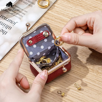 GlitzNest – Ihr Schmuck, immer schick für unterwegs!